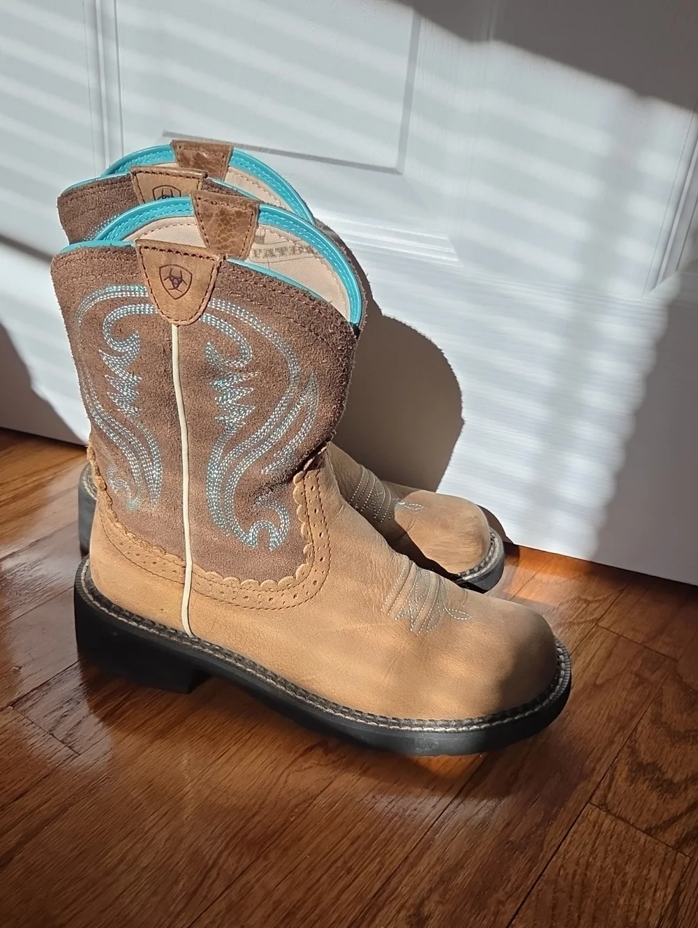 Ariat Boots-Sz 6.5 Tan Leather